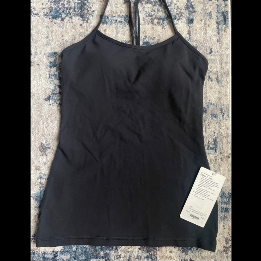 NWT - BRAND NEW - LULULEMON - BLACK POWER Y TANK W/ BUILT IN BRA - SIZE 6